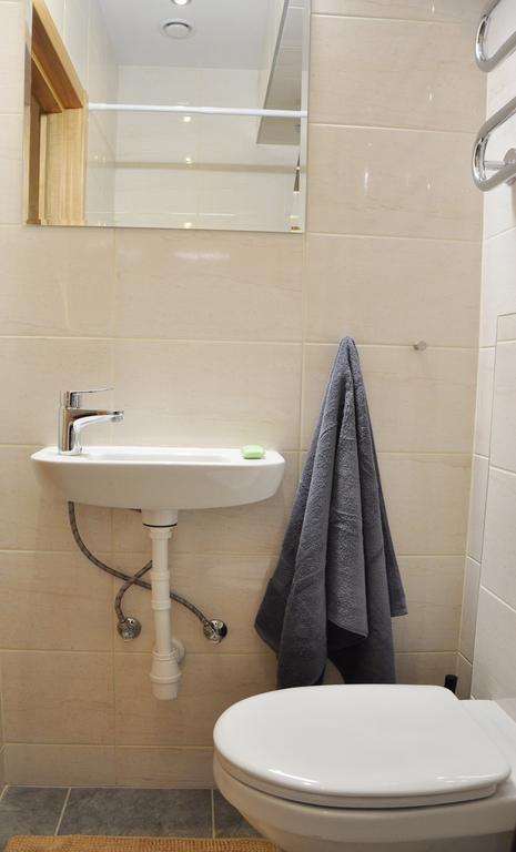 Bomb Shelter Apartment ヴィリニュス 部屋 写真