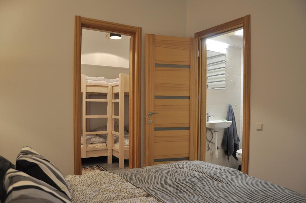 Bomb Shelter Apartment ヴィリニュス 部屋 写真